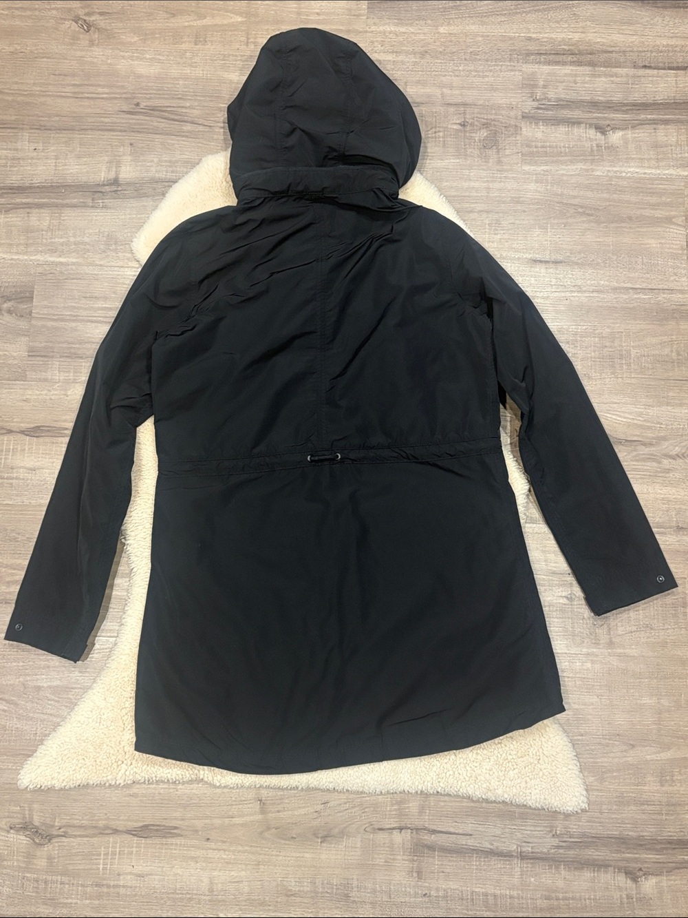 Mountain Hardwear Urbanite Parka, rain jacket, black, women’s medium - Picture 4 of 16